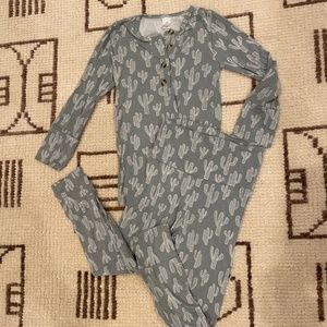 SUPER soft Lou Lou Pajamas 3T